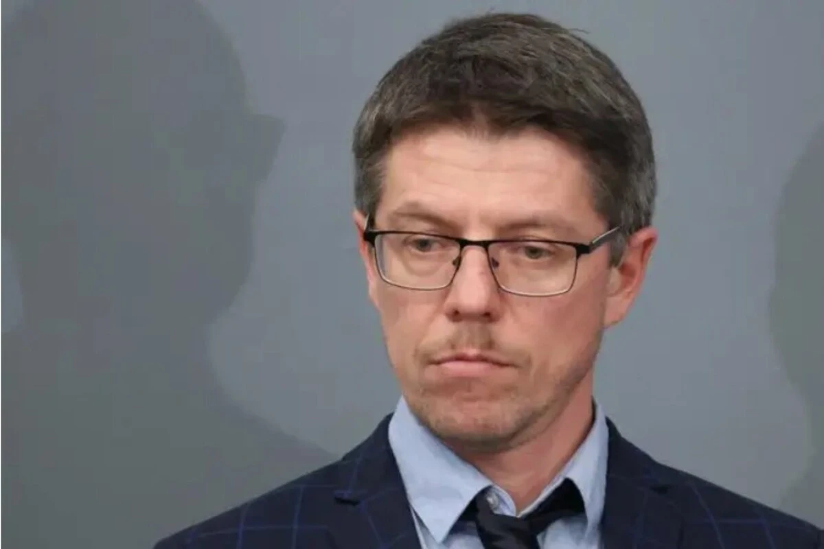 Назначеният за вицепремиер по честни избори Стоил Цицелков подаде оставка