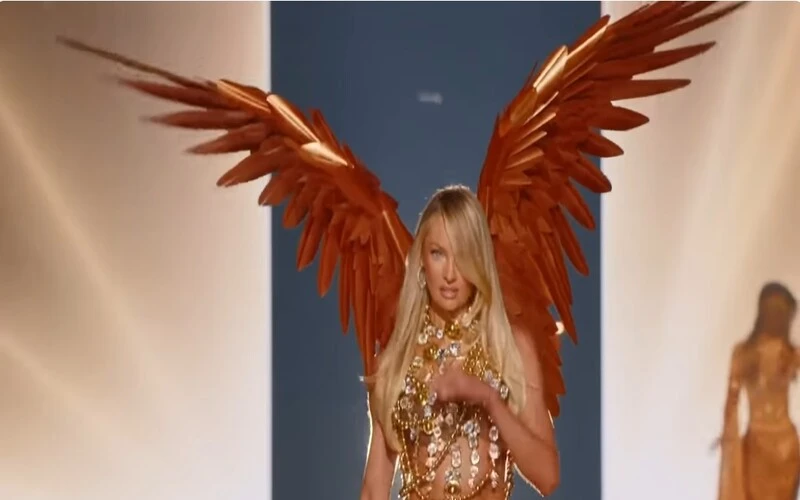 Грандиозното завръщане: Victoria's Secret взриви Ню Йорк с ангели и "непо бебета"! (ВИДЕО)