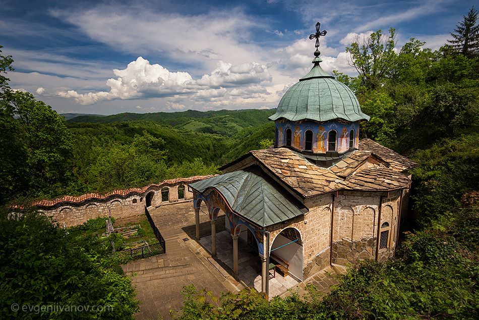 809-2sokolski-manastir-etara-gabrovo.jpg