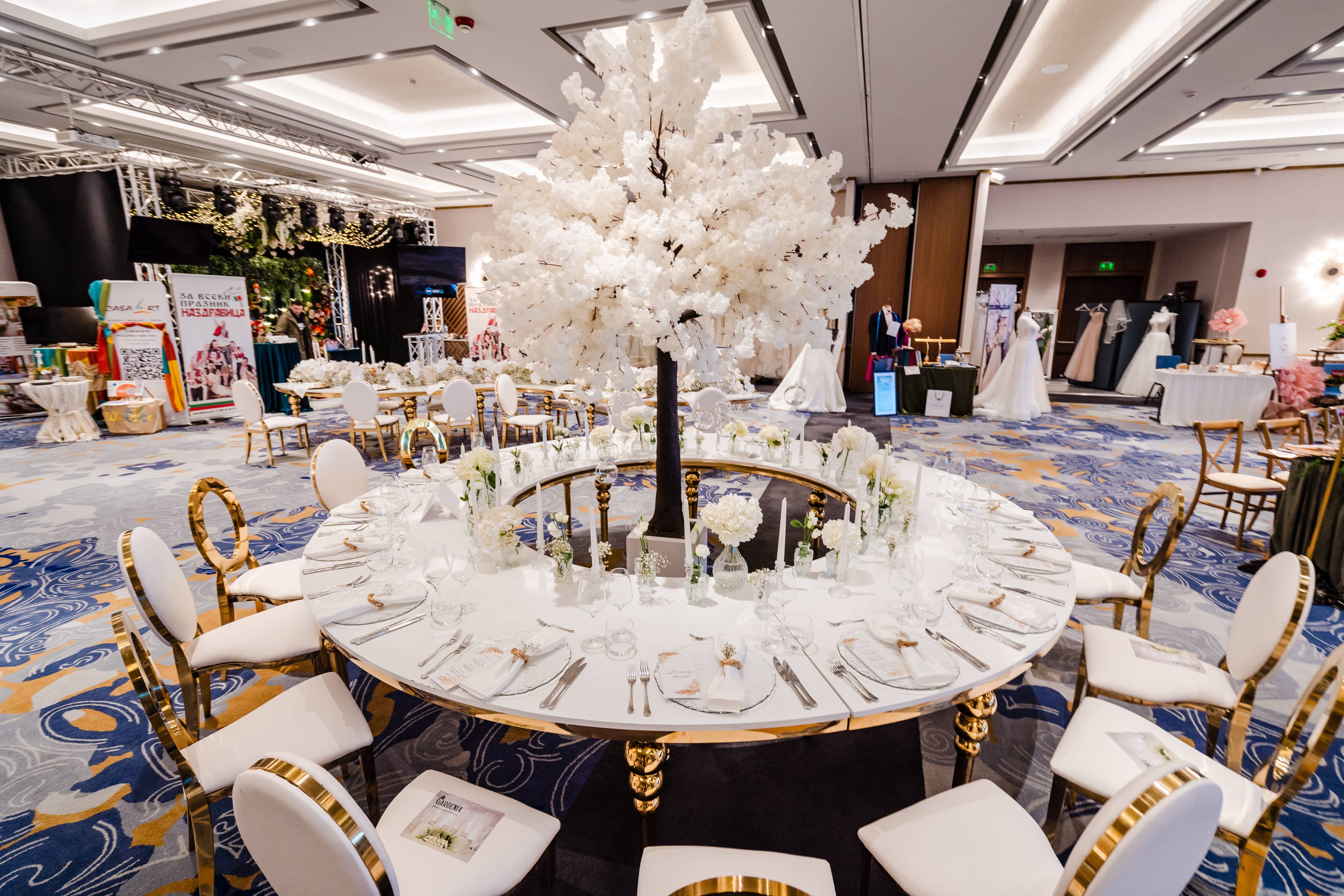 212-table-decoration-at-wea-17268437891462.jpg