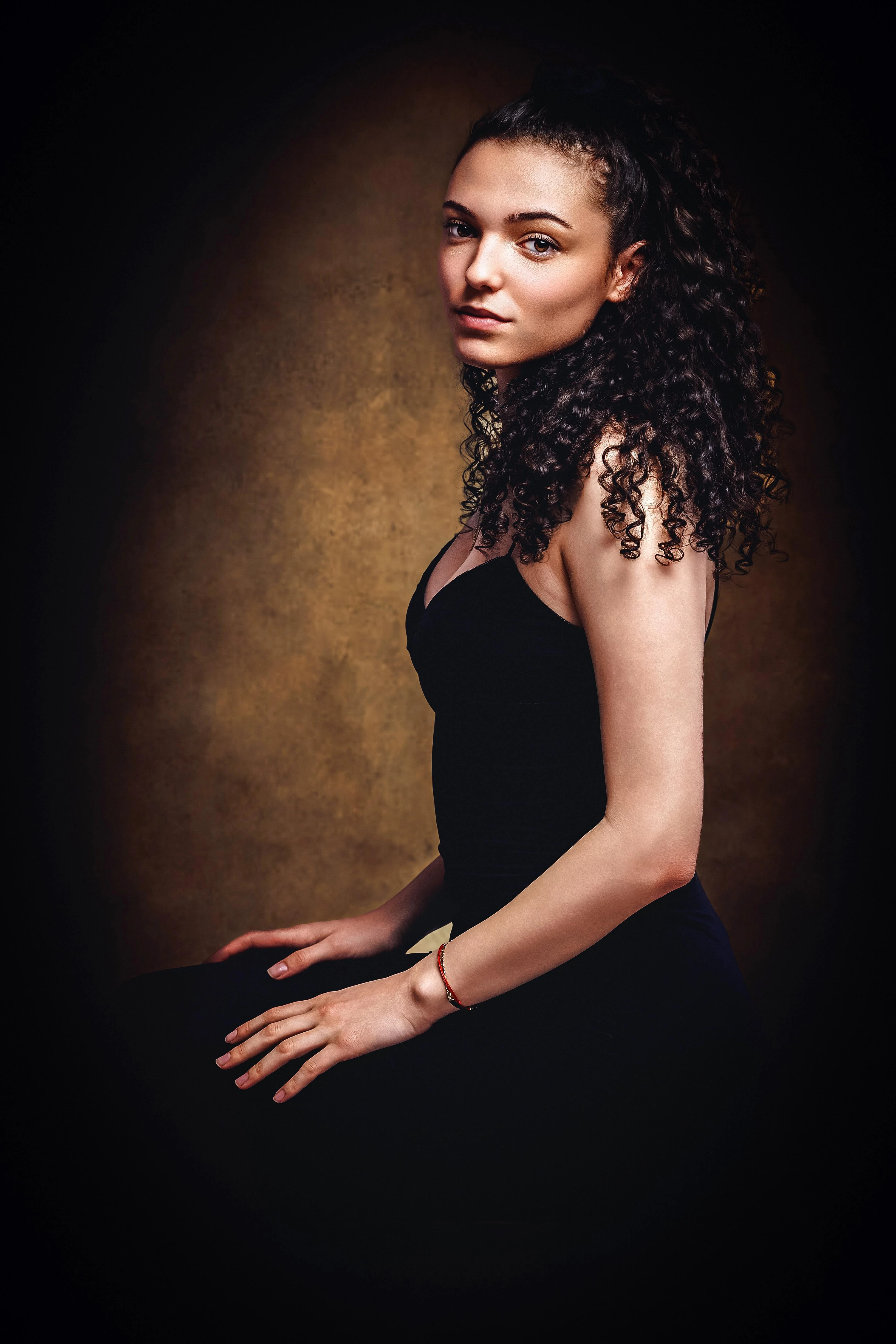 364-mona-17492187493496.jpg