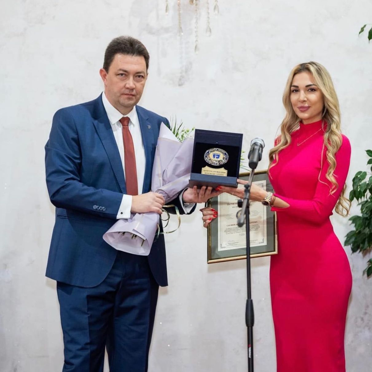 Силвия Аздреева бе удостоена с отличието „Почетен гражданин на Петрич“