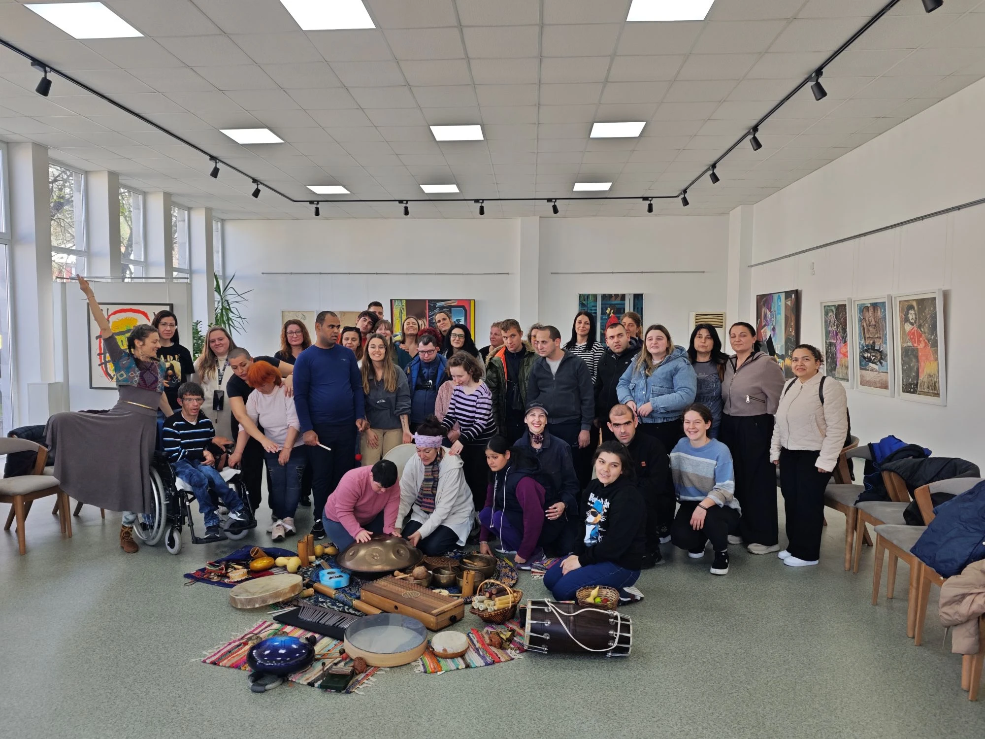 Обучихме 15 младежки работника от 9 европейски държави в работа с младежи със СОП