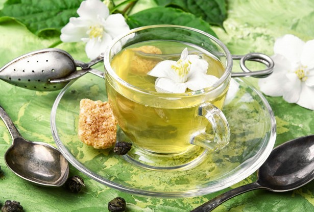 40615415309-herbal-tea-with-jasmine-flowers75924-1576.jpg
