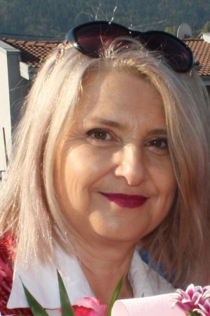 Розета Субашиева 420299450382-20211013093234teacherjpg.jpg