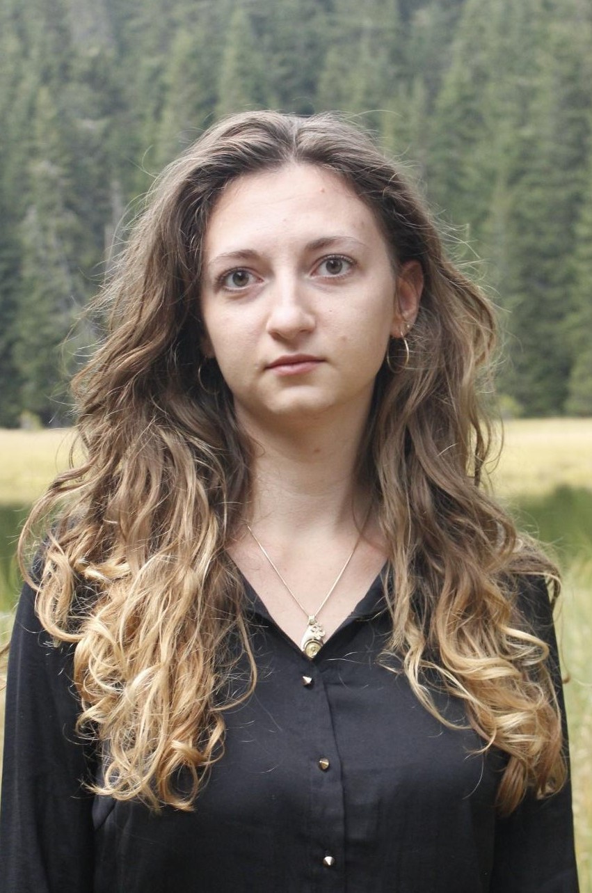 Елисавета Петрова 7308511283335-microsoftteams777.png